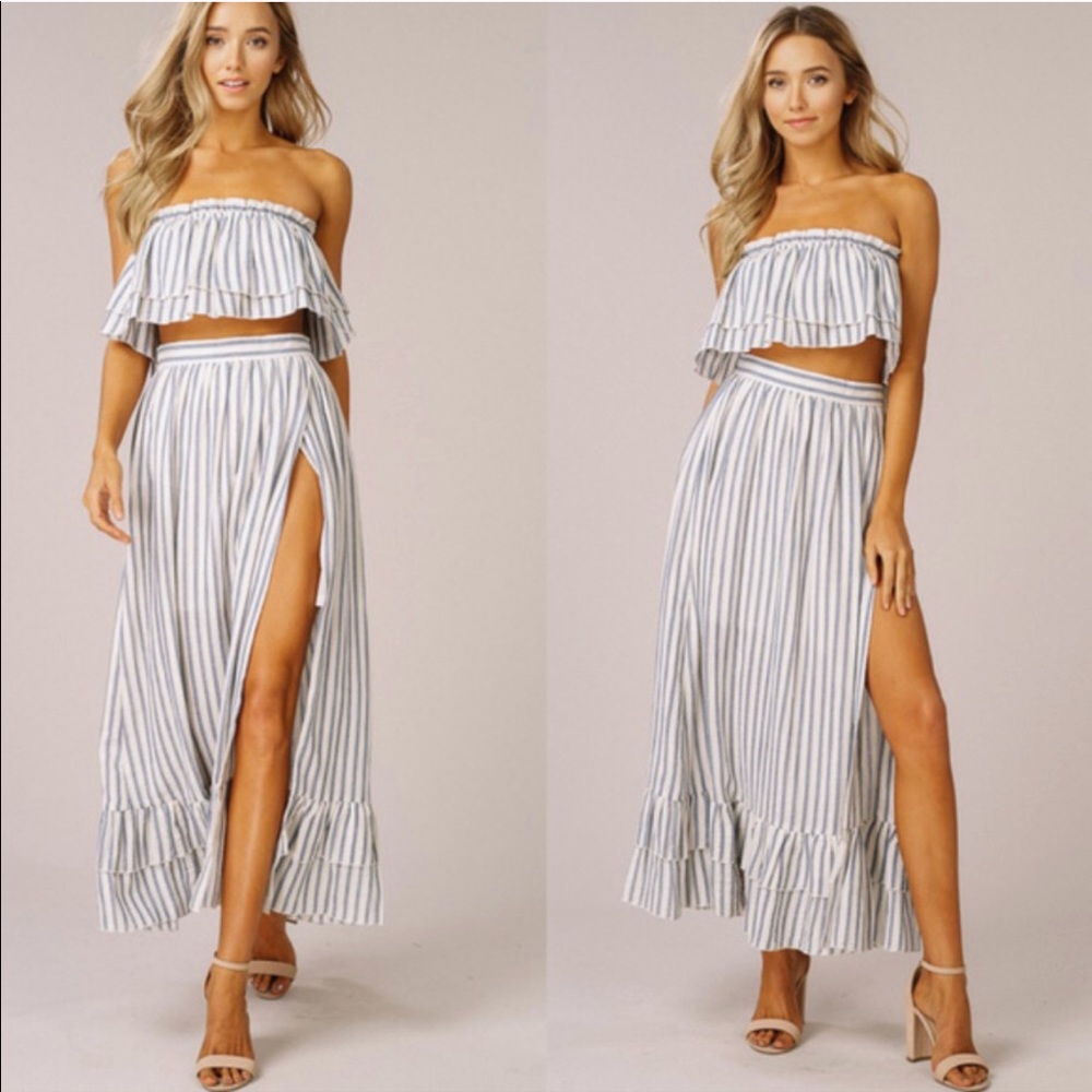 ✨✨HP✨✨2 piece ruffle top and midi skirt